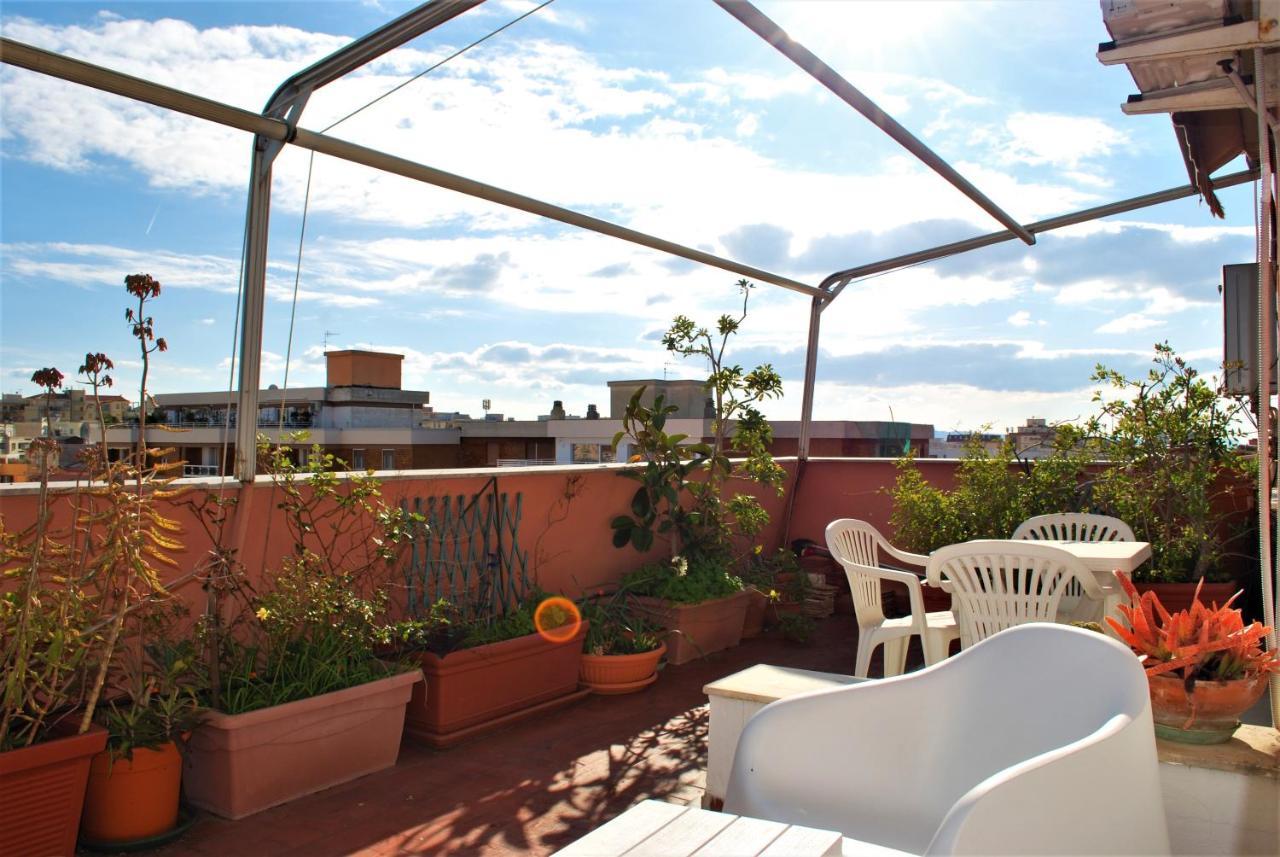 Отель La Terrazza Di Anna Сассари Экстерьер фото